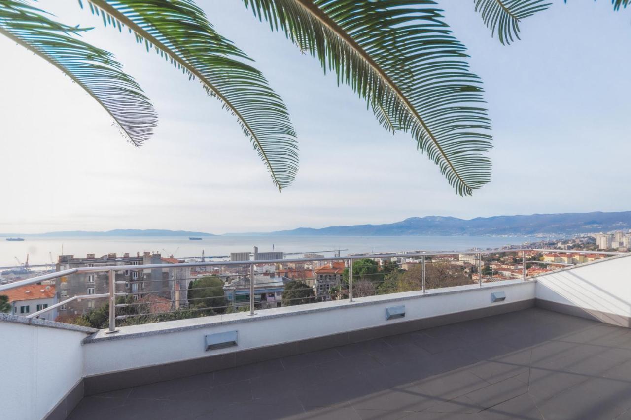 Penthouse Belvedere City View With Private Parking Rijeka Zewnętrze zdjęcie