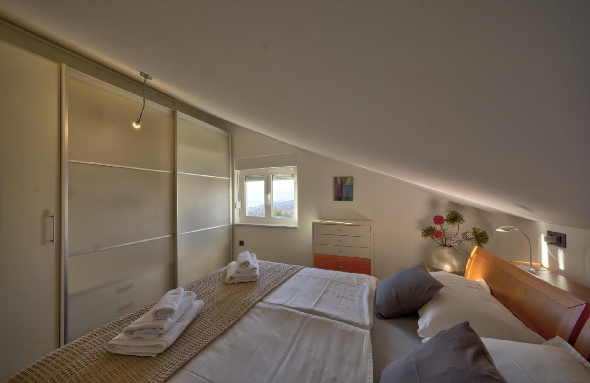 Penthouse Belvedere City View With Private Parking Rijeka Zewnętrze zdjęcie